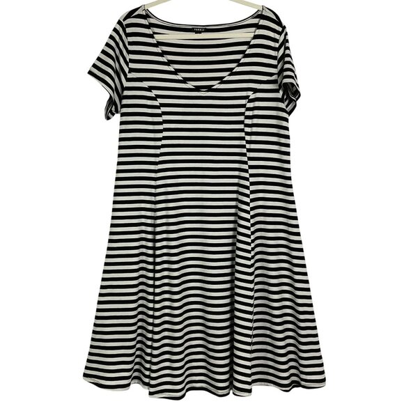 Torrid Black & White Striped V-neck Dress, size 1 (1X or 14/16), Poly/Rayon/Span - Picture 1 of 8